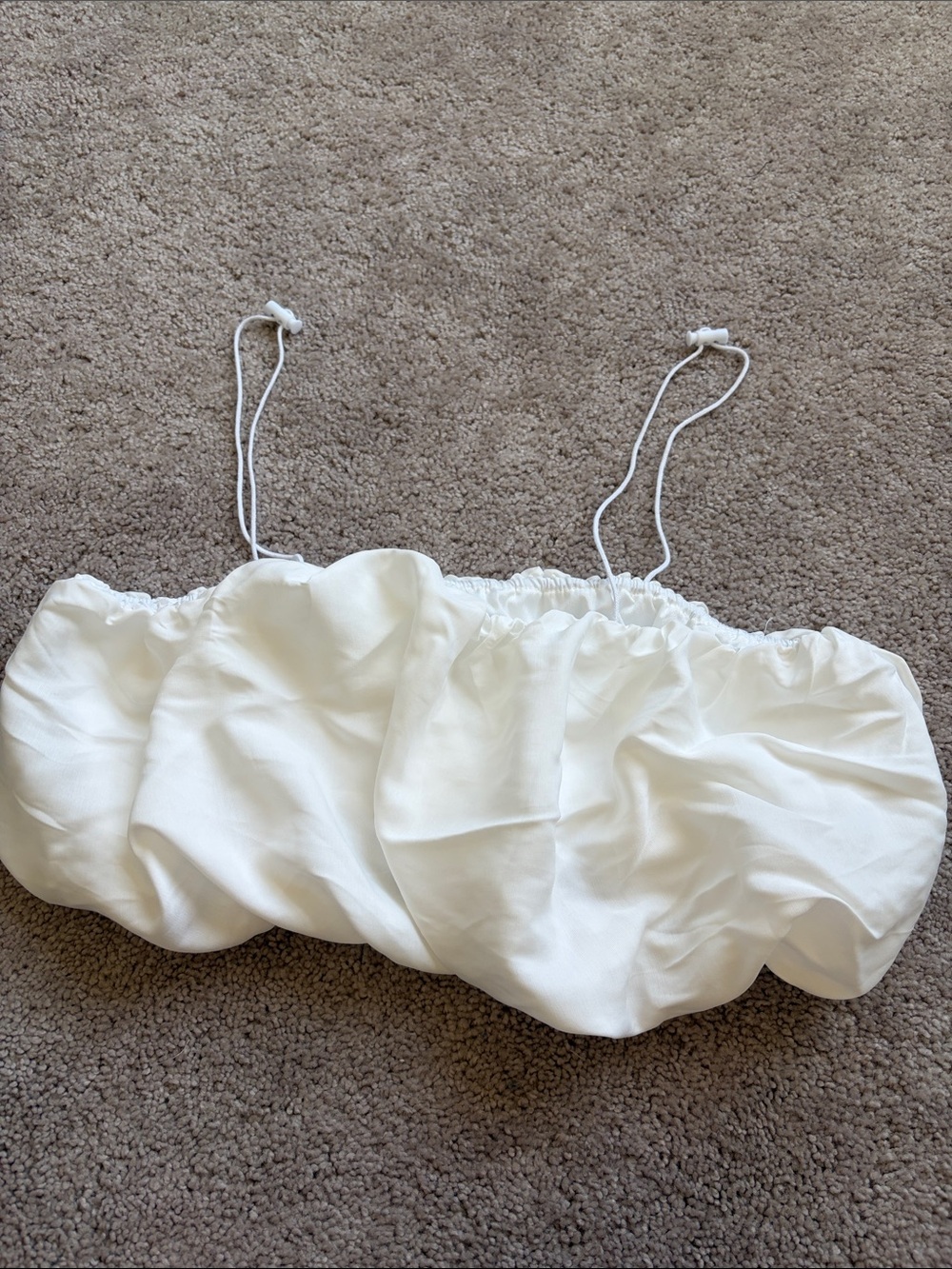 SHEIN White Ruched Bubble Hem Crop Top